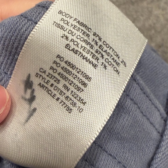 Wilfred Free Modern Utility Pant from Aritzia "Gd Purple Slate" size 0
EUC - Picture 4 of 6